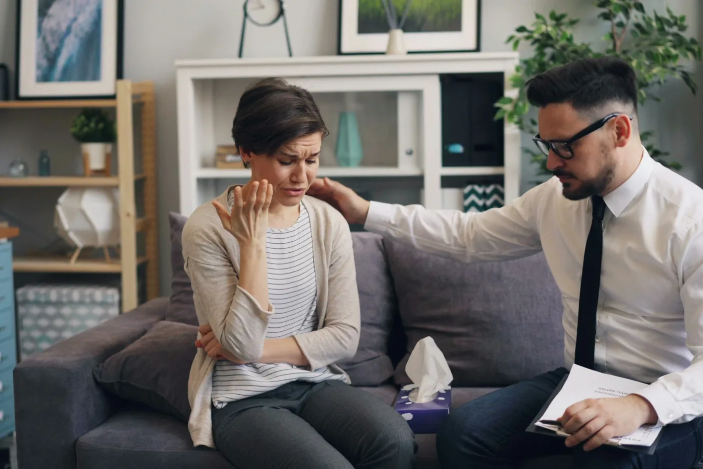 Couple connecting after couples therapy in Provo Utah